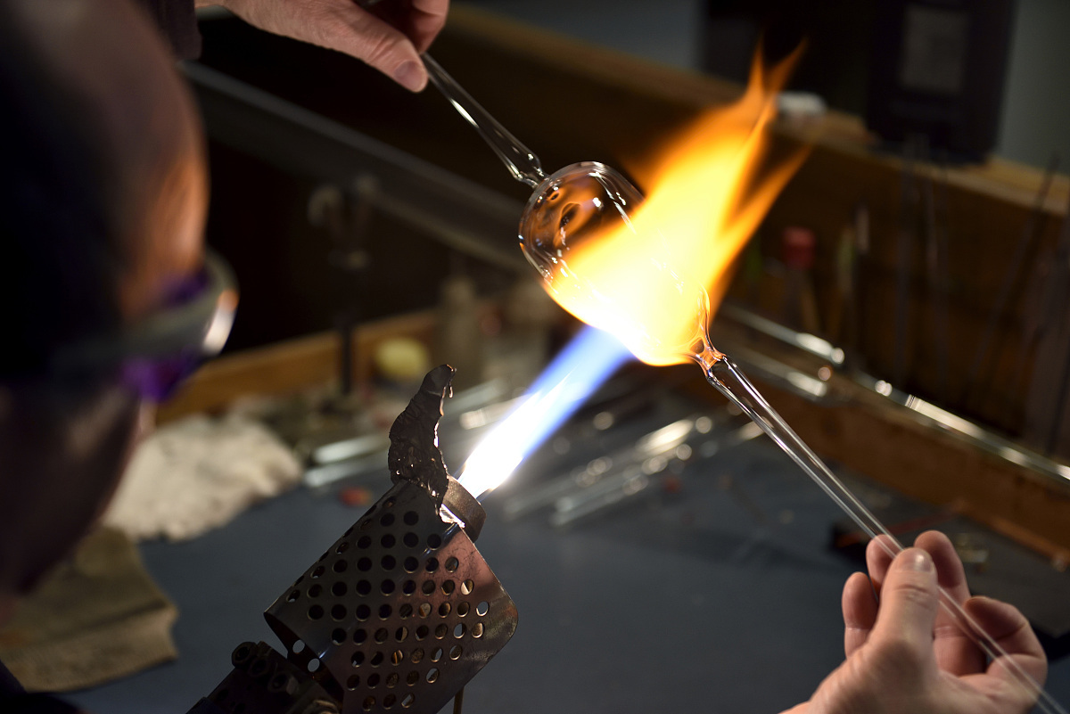 Glass production process.jpg